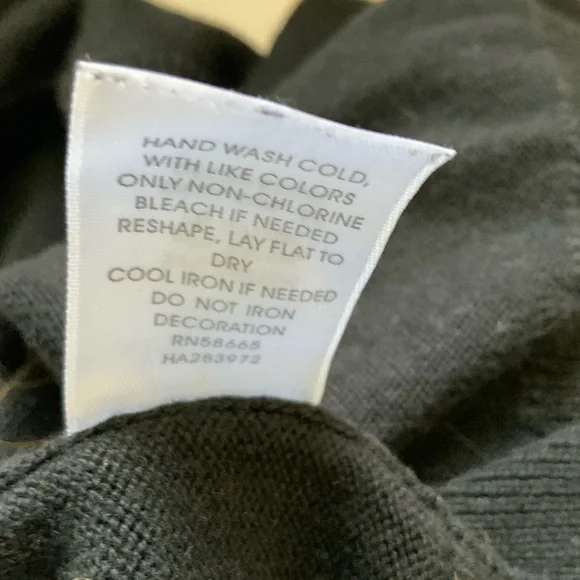 Nordstrom Halogen Black Bedazzled Blue Green Lip Beaded Sweater sz XL - Picture 6 of 7